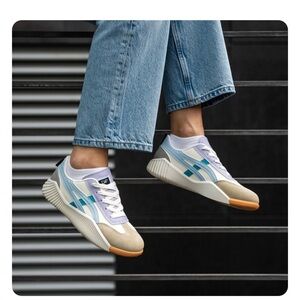 De Florance Vintage Sneakers Size 10